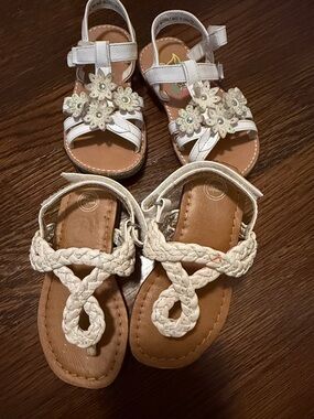 wonder nation White Braided and Floral Embellished Girls Sandal Set